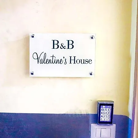 Valentine'S House-2